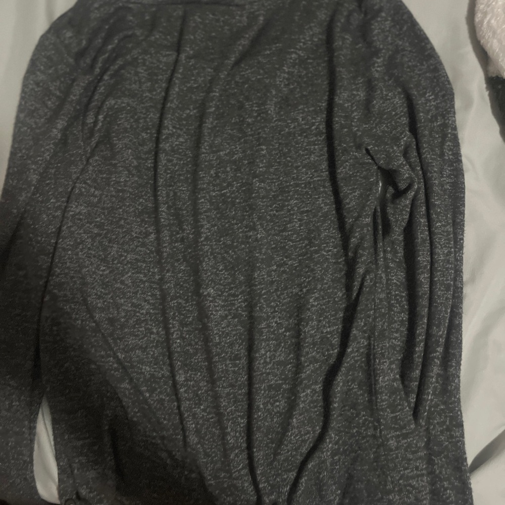 Tops - Picture 2 of 2